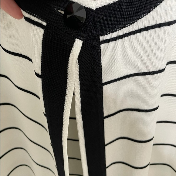 Exclusively Misook White Black Stripe Cardigan Small - Picture 2 of 5